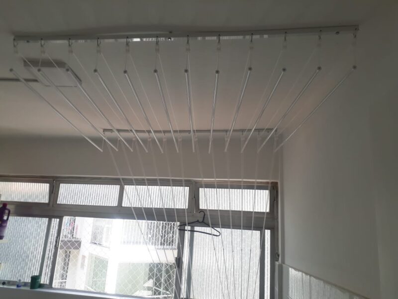 Instalação de Varal de Teto