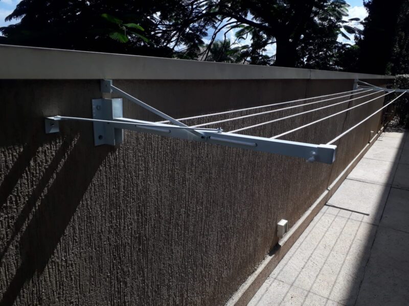 Instalação de Varal de Teto