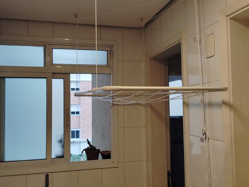 VARAIS VENDA INSTALAÇÃO MANUTENÇÃO DE VARAIS PARA APARTAMENTO SÃO PAULO ZONA LESTE